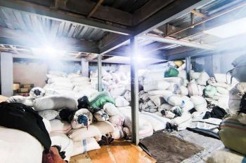 Gudang Dan Tempat Tinggal Lokasi Industri Cibolerang Bandung