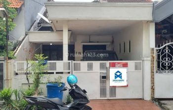 Rumah Murah Dua Lantai Siap Huni Strategis SHM lokasi di Jatisari Sidoarjo Jawa