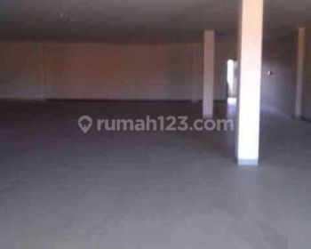 Gedung Lokasi Strategis Cocok Untuk Usaha Di Jalan Raya Di Legian Kuta Bali