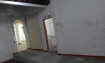 Ruang usaha strategis dekat pasar gede solo