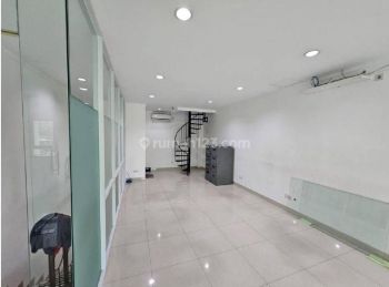Ruko di Sentra Menteng , Tangerang Selatan 125 m Bagus HGB
