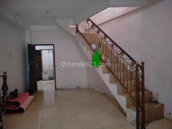 Rumah Nyaman Dalam Cluster