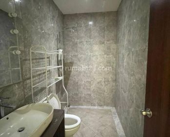 Rumah Sewa Nyaman di Puri Bintaro Pb7 47 Furnished Rosewood