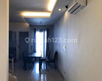 Disewakan Rumah Layar Permai,7x25 2lt,semi Furnish, Rp150jt Nego