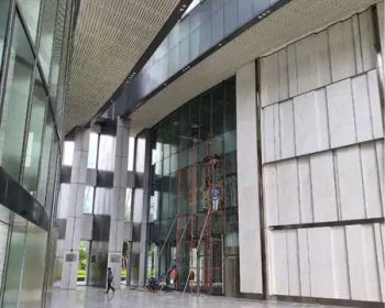 Jual ruang kantor di World Capital Tower Kuningan lantai rendah