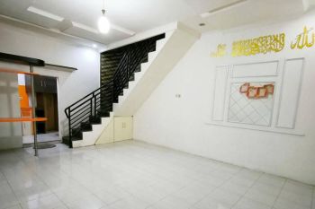 Rumah d kontrakan per 1Tahun (tanpa garasi mobil)