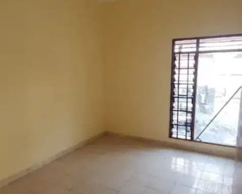 DISEWAKAN RUMAH LUAS COCOK UNTUK KANTOR MURAH