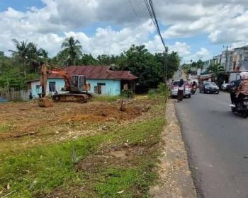 Tanah depan SMA Purnama 1,9 tumbuk