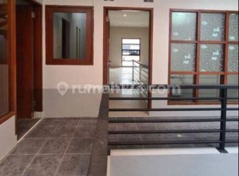 DIJUAL RUMAH (Siap Huni) DI JL.TEBET BARAT JAKARTA SELATAN