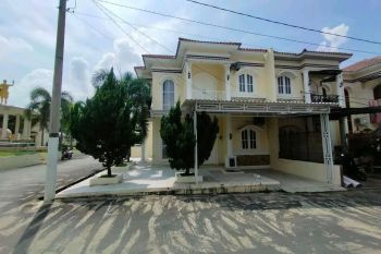 Disewakan Rumah Mewah Full Furnish Di Komplek DV Village Sukabangun Palembang