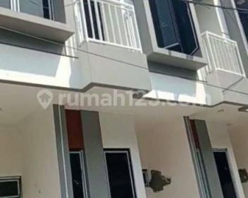 Rumah murah di  glodok jakarta pusat lokasi strategis