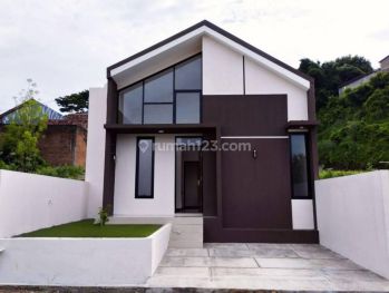 Rumah lingkungan asri nyaman aman di sendangmulyo tembalang