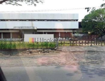 Gudang Luas Dan Strategis di Tugu Semarang