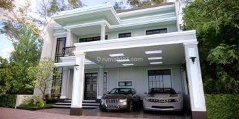 Rumah Mewah Eropa Klasik di Jl Candi Gebang Condongcatur