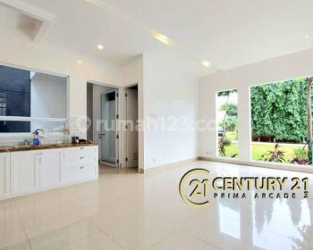 Rumah di Discovery Aluvia bintaro sektor 9 siap huni.4260