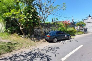 f o r s a l e Tanah komersil 305 m² di Drupadi SHM