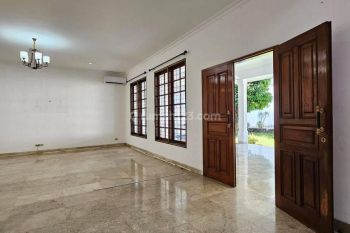 Rumah Cilandak Fatmawati mewah dan asri juga strategis