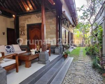 Dijual  villa area sanur deket Grandlucky. Suasana aman nyaman