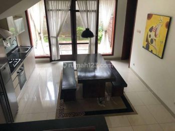 Rumah Bagus Furnish di setraduta tinggal masuk