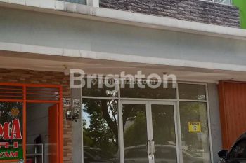 Ruko Hadap Jalan Gading Serpong Dekat Cluster Perumahan dan Gereja Christ