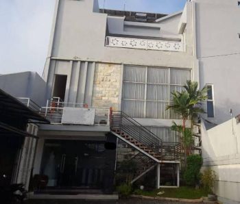 Rumah kecantikan aktif dijual di Malang kawasan SUHAT Bunga UB