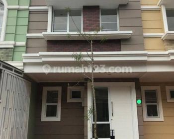 dijual rumah cantik di cluster amarillo gading serpong