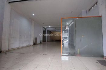 Ruang Usaha di Mainroad Amir Machmud Cocok Untuk Kantor, Bank