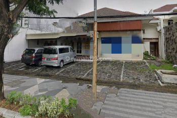 1562. Dijual Raya Dharmahusada Indah Surabaya Timur