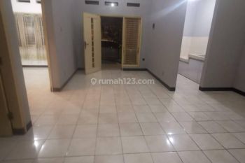 Sewa Manis Rumah Keren Kota Baru Parahyangan Kbp