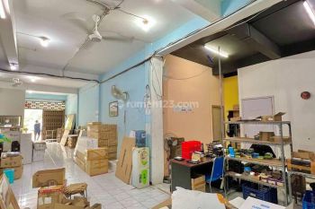 Dijual Ruko Mainroad Kompleks Mekar Wangi Moh Toha Daerah Ramai