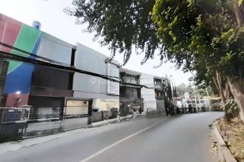 Ruko 4 Lantai di Kemang Pinggir Jalan Raya Kemang