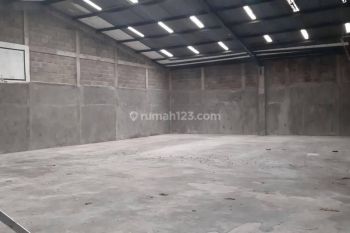 Dijual/Disewakan Gudang di Sadang Lokasi Dekat THI dan Holis