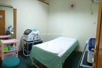 Disewa ruko 136 m2 HGB di grand wijaya center jaksel