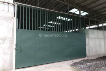 Disewakan murah gudang luas tanah 350m2 di legok,lokasi industri