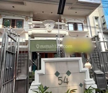 Rumah Mewah 2 Lantai di Pusat Kota Sukabumi