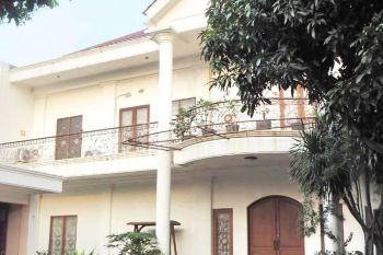 Dijual Rumah Mewah 2 Lantai Taman Luas di Pondok Aren