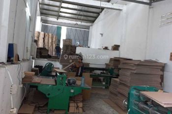 Gudang Strategis di Pameuntasan