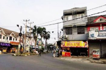 Ruko Boulevard Dijual Sukahati Cibinong Ramai Dekat Jalan Raya