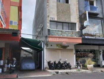 Ruko Disewakan 3 Lantai Lokasi Strategis, Area Denpasar Barat