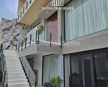 Brand New Luxurious Modern Glass House di Pondok Indah, Jaksel