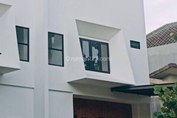 Disewakan Rumah Cantik Bagus Di The Icon BSD Serpong City