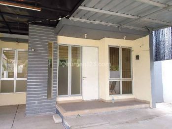 Disewakan Rumah Hoek di Hi2 Harapan Indah 2