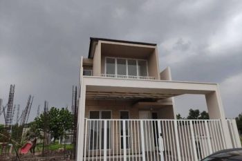 Rumah Puri Galaxy Siap Huni Dekat Merr, Its, Galaxy Mall