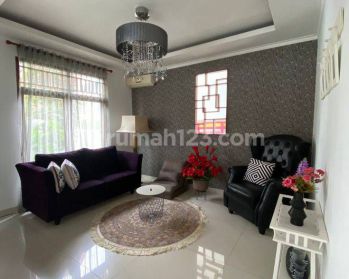 Rumah Cantik dan Mewah dalam Komplek Elit Yang Nyaman dan Adem