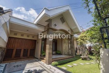 RUMAH KAWASAN ELIT di BUNGA BUNGA SOEKARNO HATTA MALANG