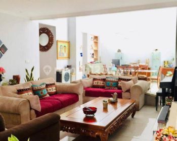 Rumah Cantik 2 Lantai Furnished Di Sektor 7 Bintaro Ra12274