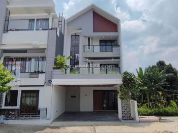 Rumah 3 Lantai + Rooftop Jagakarsa Ragunan Jakarta Selatan