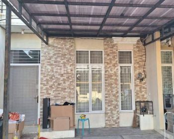Dijual Cepat Rumah Rapih Siap Huni 2 Lantai Semi Furnished di Royal Palm Taman