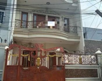 Rent Rumah: Siap huni. 3 lantai