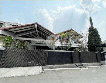 Rumah 2 Lantai Bagus Dekat Tol Moh Toha Harga Dibawah Pasar